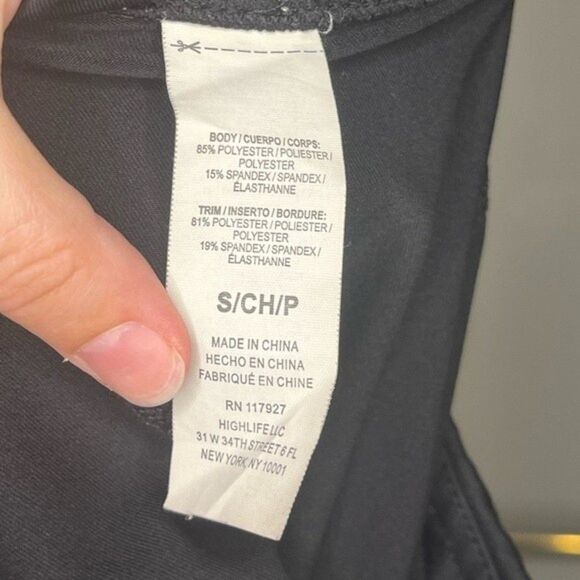 Reebok Women’s Black Workout Capri Leggings Size Small - Picture 4 of 6